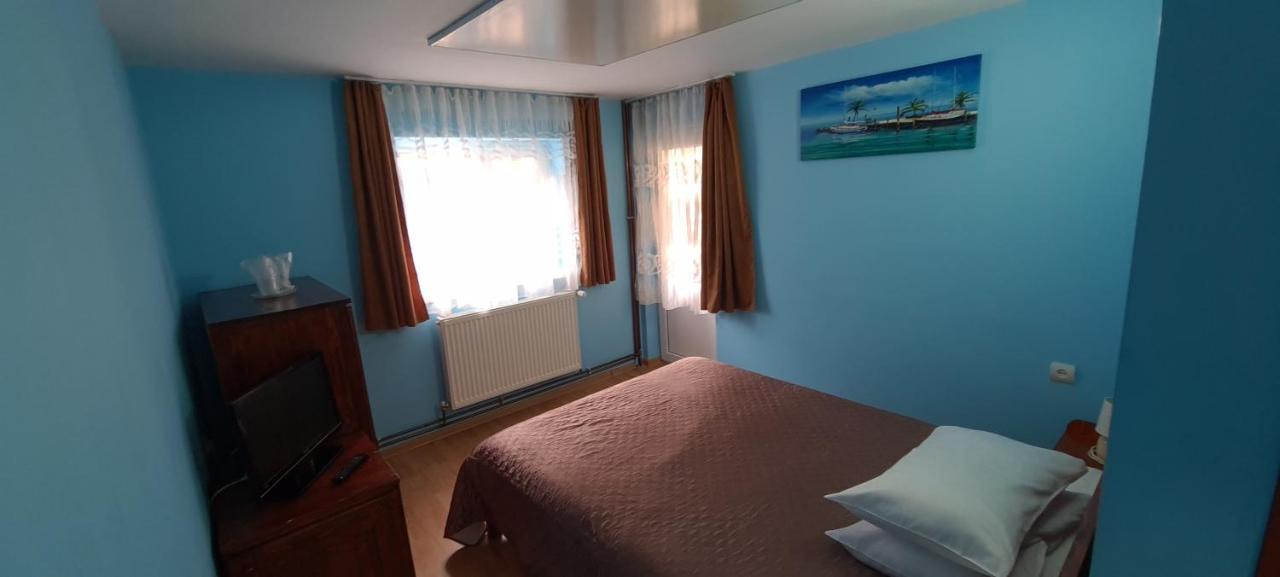 Pensiunea Aurora - Great Hostel Voineasa Bagian luar foto