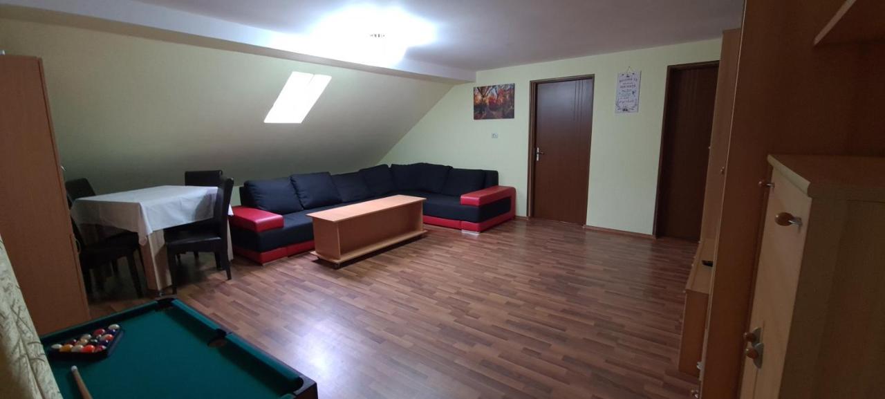 Pensiunea Aurora - Great Hostel Voineasa Bagian luar foto